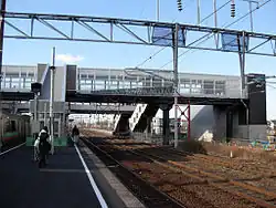 Gleise und Überführung