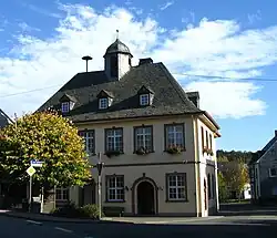 Gemeindehaus im Dorfzentrum