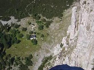 Blick auf die Hütte vom Oberreintalturm aus