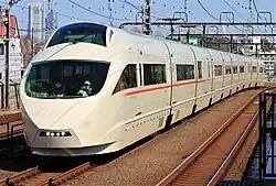 Triebzug der Baureihe 5000