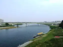 Brücke über den Tama