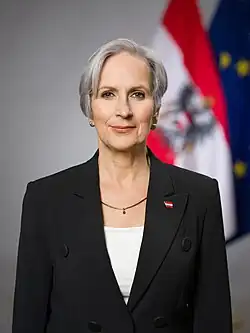 Offizielles Portrait der Bundesministerin für Justiz, Dr.in Anna Sporrer