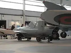 Heckansicht einer Ōka Modell 11, mit den drei Auslassdüsen der Feststoffraketen