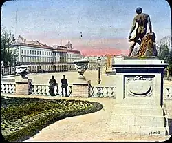 Der klassizistische Neubau vor seiner neobarocken Umgestaltung