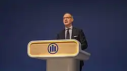 Oliver Bäte spricht zu den Allianz Aktionären auf dem 2025 Allianz Annual General Meeting