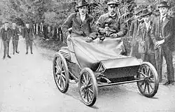 Opel-Rennwagen bei der Bergfahrt Heidelberg–Königstuhl 1901