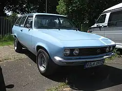 Umbau eines Ascona Voyage mit der der Front eines Manta A