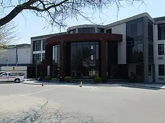 Das Gebäude der Stadtverwaltung von Oshakati