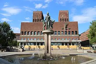 Vigeland-Gruppe in einem Wasserspiel