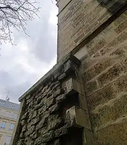 Oberirdische Überreste der Stadtmauer.