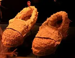 Bastschuhe, mit Lammfell gefüttert (Frankreich, Zweiter Weltkrieg)