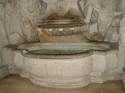 Becken aus Kaiserstein