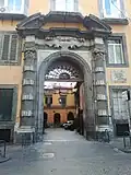 Palazzo Pignatelli di Monteleone, Portal