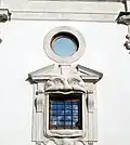Palazzo Zuccari, Fenster in der Via Gregoriana 2013