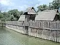 Palisade im Pfahlbau­museum Unter­uhl­dingen