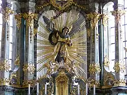 Erzengel Michael als Seelenwäger am Hochaltar