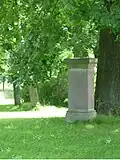 Klassizistischer Sockel