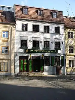 Ansicht des Gebäudekomplexes aus rekonstruierten Bürgerhäusern von der Parochialstraße aus