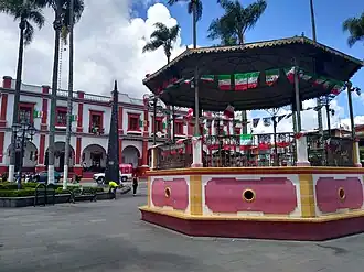 Coscomatepec – Parque municipal und Rathaus