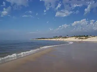 Blick nach Westen am Strand von Parque del Plata