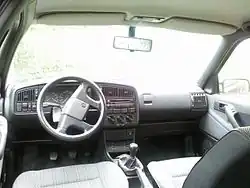 Innenraum mit Radio 'Gamma CD'