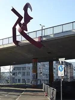 Paul Suter (1926–2009) Bildhauer. Drei Monumentalskulpturen (Stahl) 1971–1974, Heuwaage-Viadukt, Basel