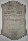 Epitaph der Familie von Rainer mit Nennung des Johann Ferdinand Leopold († 1725), seiner Gemahlin Maria Franziska († 1743), und der Maria Anna († 1764).