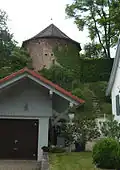 Pulverturm mit Stadtmauer im Osten