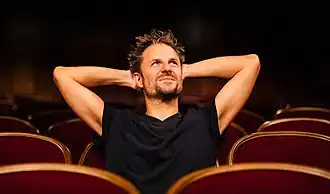 Philipp Hochmair spielt Otto Prokop