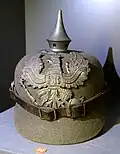 Ersatzpickelhaube aus Filz von vor 1916 – Braunschweigisches Landesmuseum