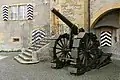 Kanone am Treppenturm im Schlosshof