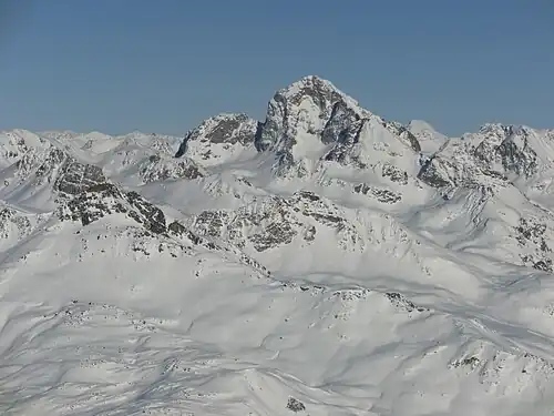 Blick nach Osten zum Piz Julier.