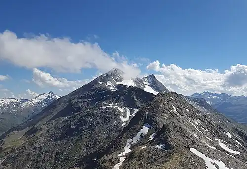 Blick nach Süden über Piz dil Crot/Pizzo Crotto und Piz della Palù zum Piz Timun/Pizzo Emet