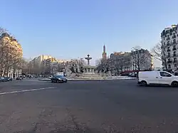 Place Félix Éboué mit der Fontaine du Château d’eau von Gabriel Davioud