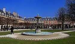 Place des Vosges, im Norden des Viertels