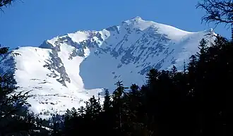 Südwestansicht der Pleisenspitze im Winter