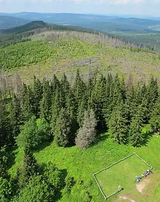 Blick vom Turm auf dem Poledník zur Skalka