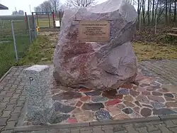 Gedenkstein in Groszki (Groschken) zum 90-jährigen Jubiläum