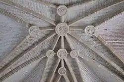 Schlusssteine im Chor