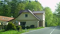 Umgebautes preußisches Chausseehaus an der heutigen Bundesstraße B1/B5 westlich von Müncheberg (Land Brandenburg)