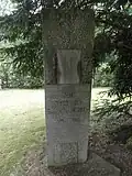 Denkmal Bombenopfer auf Massengräbern auf Neuem Friedhof
