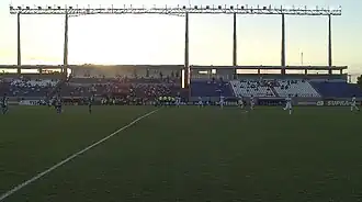 Estadio Arsenio Erico (Mai 2015)