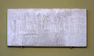 Gedenktafel an der Nordseite