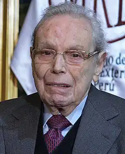 4. März: Javier Pérez de Cuéllar (2015) (100)