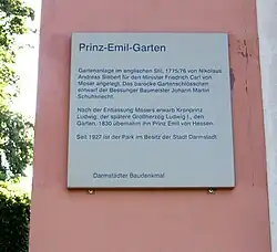 Informationstafel an der Nordwestecke des Gartenpalais