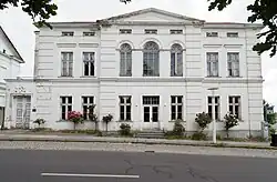 Nr. 8, Wohnhaus