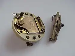 Vernierkondensator (Quetscher) mit Glimmerdielektrikum nach Manfred von Ardenne