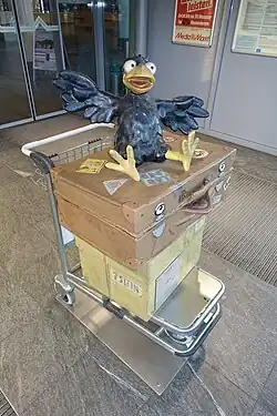 Rabe Rudi und der sprechende Koffer am Flughafen Erfurt-Weimar