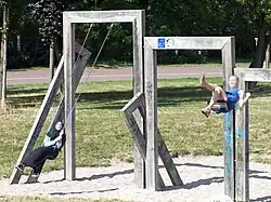 Schaukeln – international (2016)