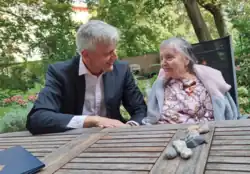 Die Holocaust-Überlebende Rachel Kostanian mit 91 Jahren